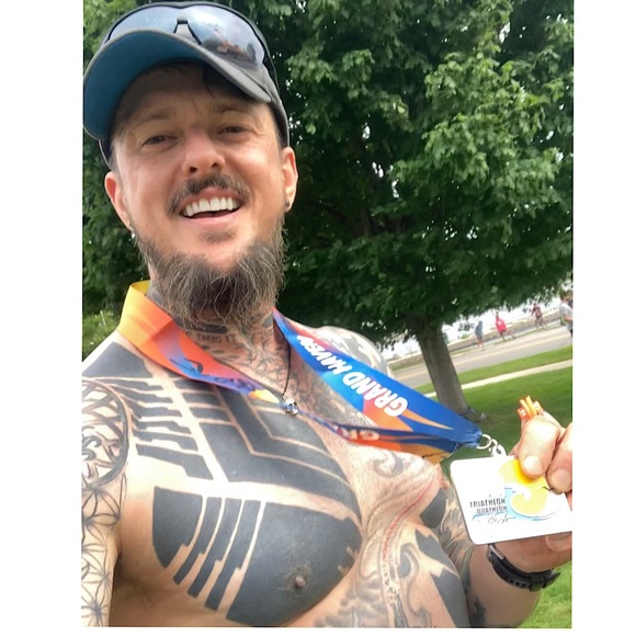 Meet your Posher, Brent - Picture 10 of 16